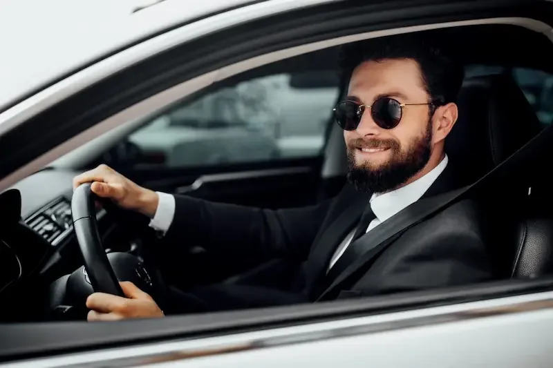 Professional executive chauffeur for Courtice Airport Limo